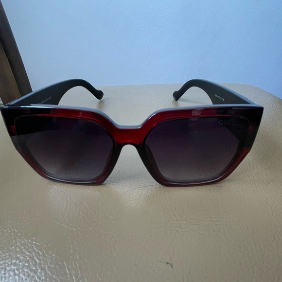 Gucci Women\'s Sunglasses in Red and Black main image 4